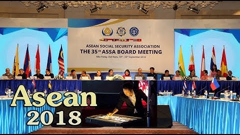 Tranh cát biểu diễn Nguyễn Tiến. The 35th ASEAN  ASSA in Nha Trang city