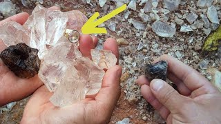 MAN FIND MANY PRECIOUS STONES AND MADE JEWELRY WITH THEM