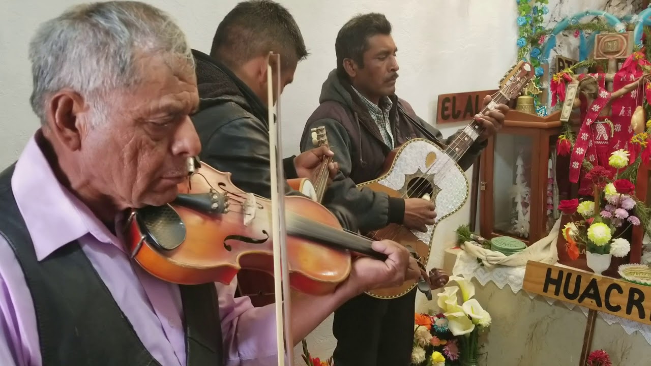 Vinuetes al Santo Niño de Posteje trio del Bolle
