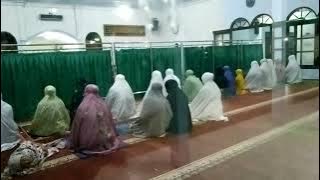 Shalat di masjid AL IKHLAS karang kates malang...