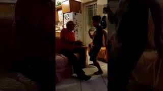 Ο Super Petrikas Διαφήμιση Πώς Να Δόσεις Ζωή Για Τον Άλλον Mud 6007 Eltcik 10 Nided Btros