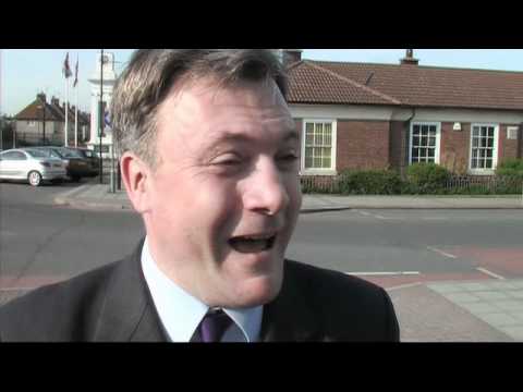 Ed Balls in Tilbury.wmv