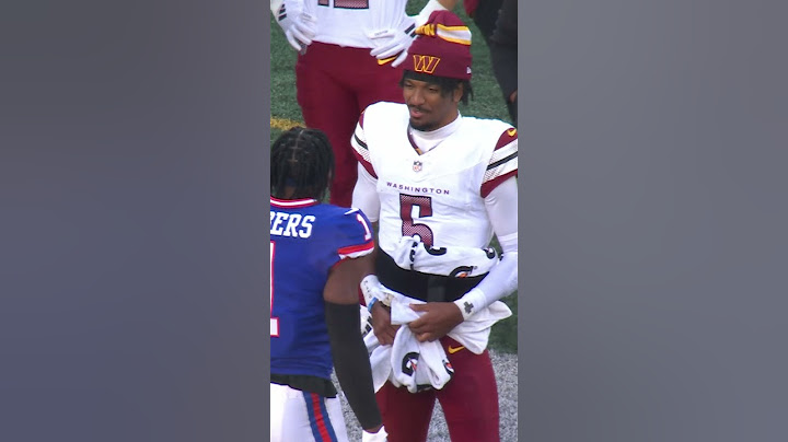 Jayden Daniels and Malik Nabers catch up during the game 😂 #commanders #giants #NFL