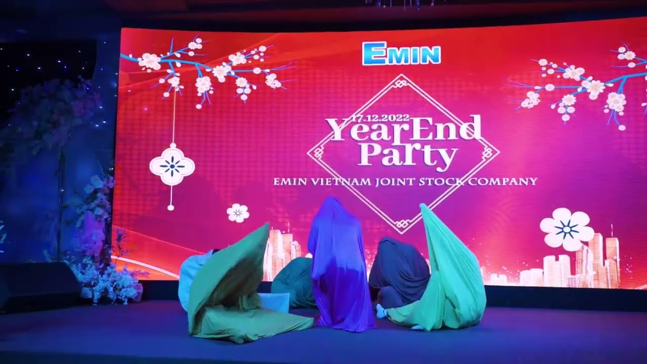 Ấu Trùng Tinh Nghịch - Tiết mục EMIN Hà Nội tại Year End Party 2022