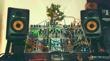 A little less than Gravity / eurorack modular ambient / orbitalpatterns & voyager 3