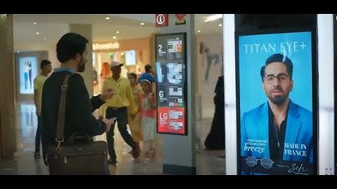Brand Activation Film: Ayushman Khurana surprised the shoppers in a mall for a TITAN EYE event