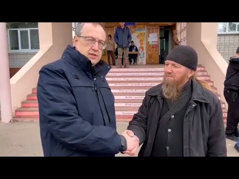 Священник Борис Ковальчук вывез из-под обстрелов более 1500 человек в Киевской области