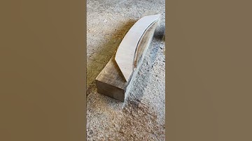 Curved braces with a router 👌🏼 #carpentry #woodworking #howtomake