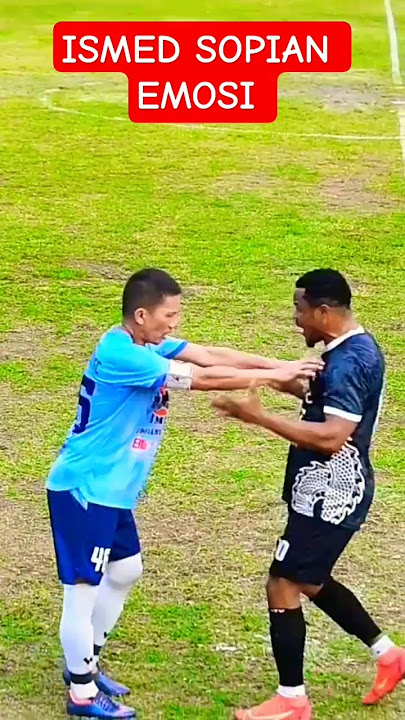 Ismed Sofyan Emosi di tarkam #ismedsofyan #tarkam #tarkamsepakbola #fyp #shorts #shortsvideo #fypp