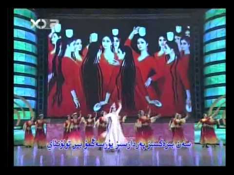 Uyghur girl (Beautiful Uyghur dance)