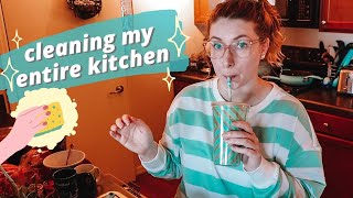 CLEANING MY KITCHEN | Maddie Vlogs by Maddie Pants 98 views 3 years ago 8 minutes, 43 seconds