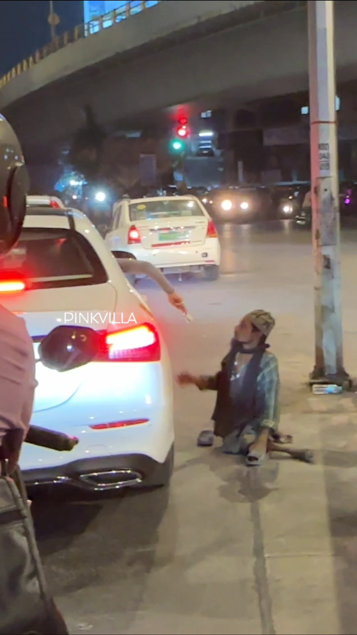 Priyanka Chopra HELPS A Disabled Man On Streets ? | #shorts #bollywood #priyankachopra