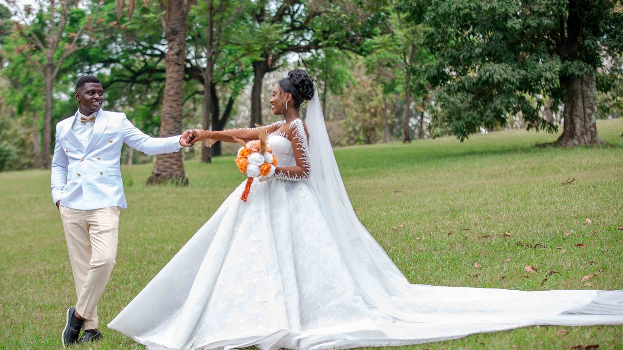 Reagan & Vanessa's story begins