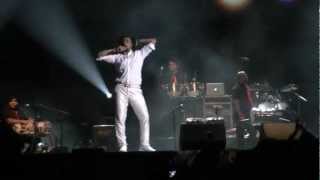 SONU NIGAM NEW YORK CONCERT 2012  BIJURIA Resimi