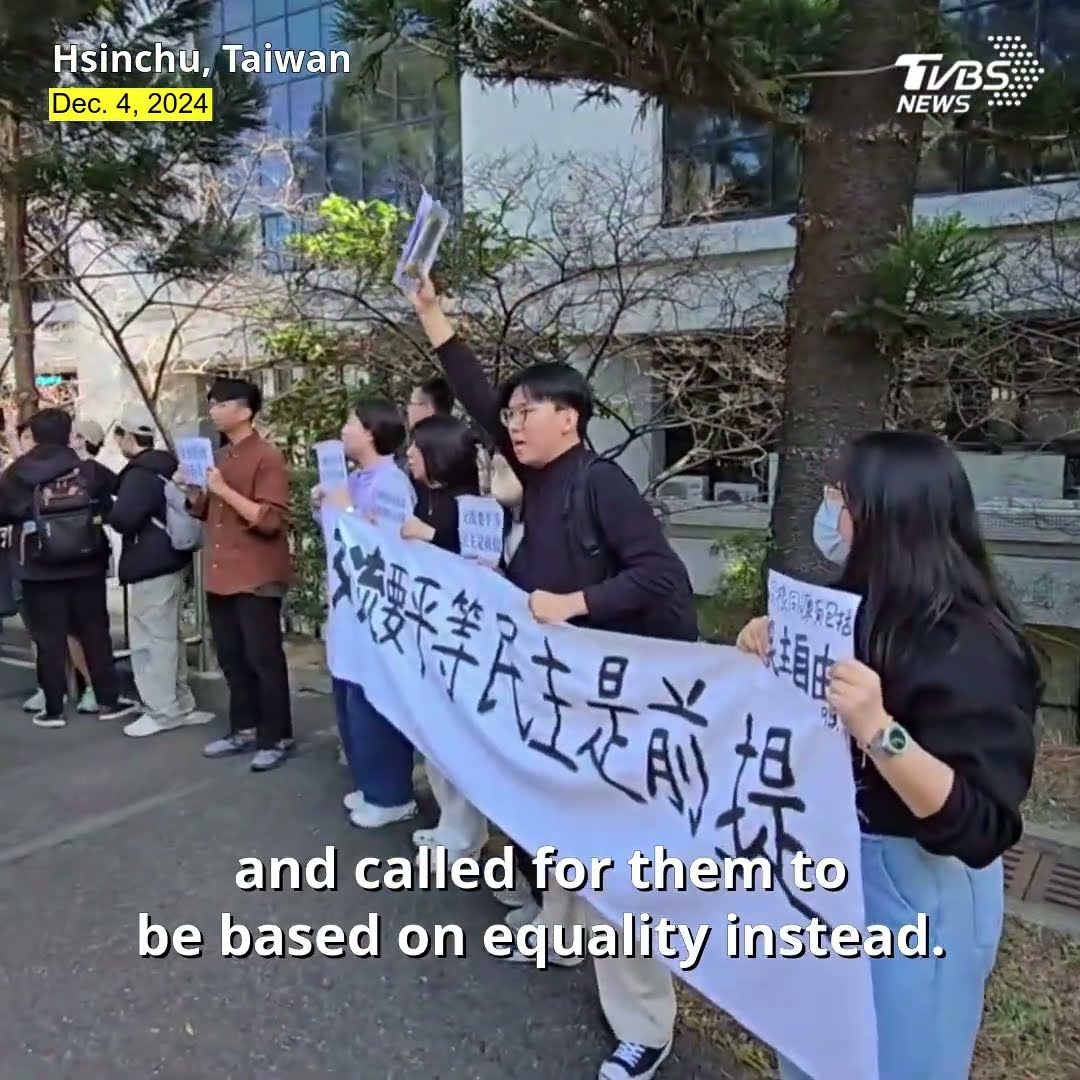 Taiwan’s students protest against Chinese delegation at National Tsing Hua University