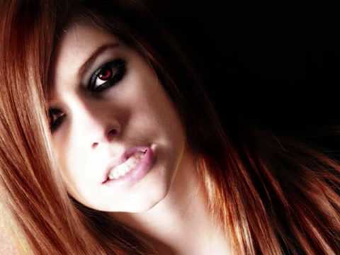 Avril Lavigne as a vampire!!! - YouTube