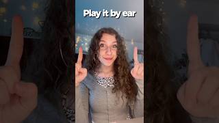 Day 122: Play it by ear 👂 #esl #vocabs #vocabbatch #idiomsandphrases #idioms #english #englishtips