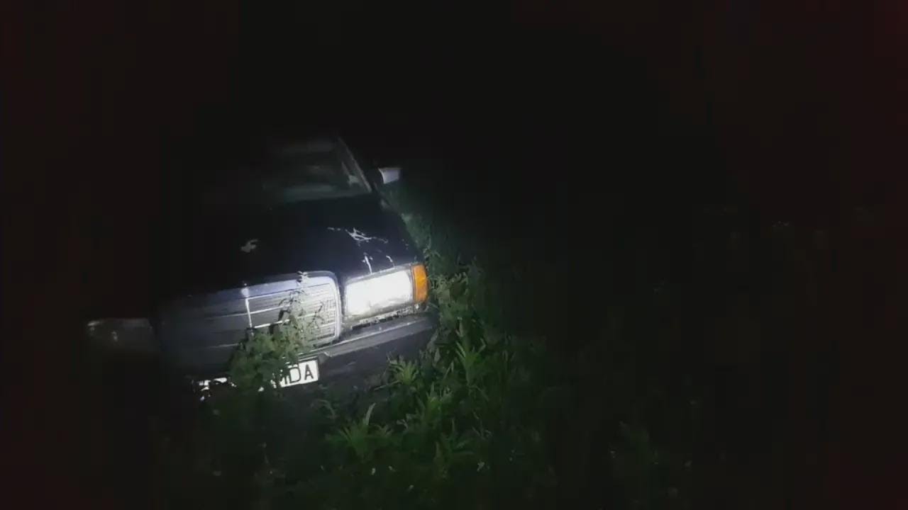 Achei 2 carros abandonados!