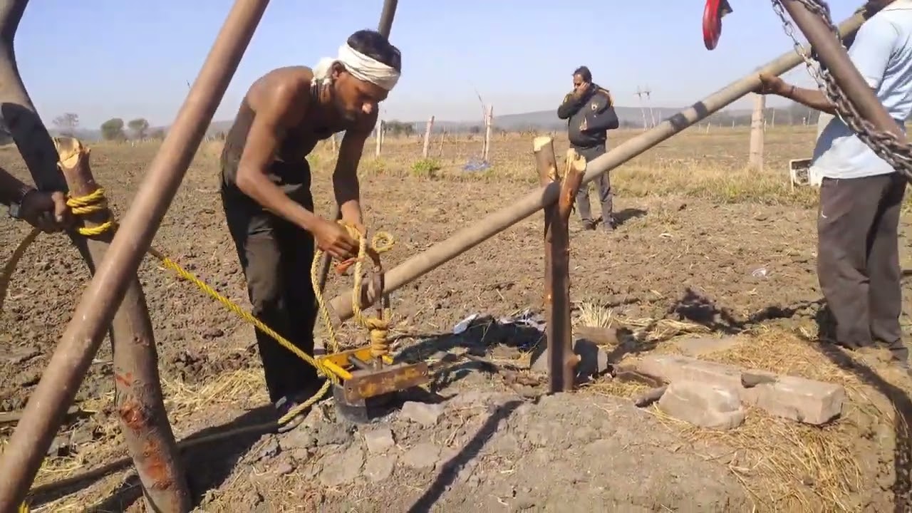 Jal kar gir gyi motor 😱