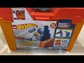 Hotwheels track builder system