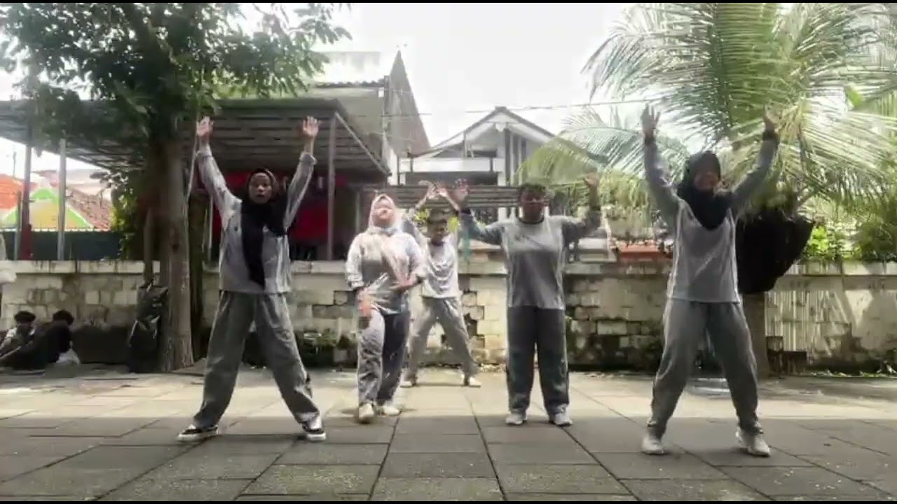 KELOMPOK 4 SENAM ANAK SEHAT