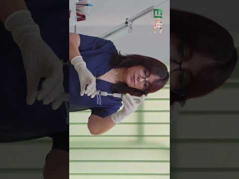 د همسة سعيد تقوم بحقن إبرة الأستفيل من أقوى محفزات الكولاجين للبشرة