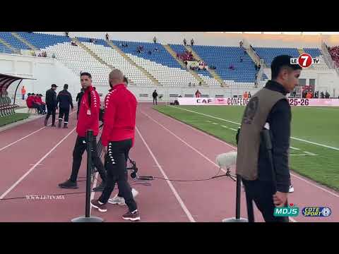 تحت تشجيعات الجماهير لاعبو الوداد يتفقدون أرضية ملعب العربي الزاولي قبل مواجهة نيروبي الكيني