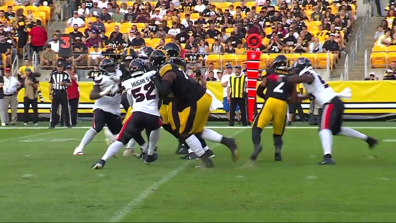 Danielle Hunter makes his presence felt on powerful sack vs. Justin Fields