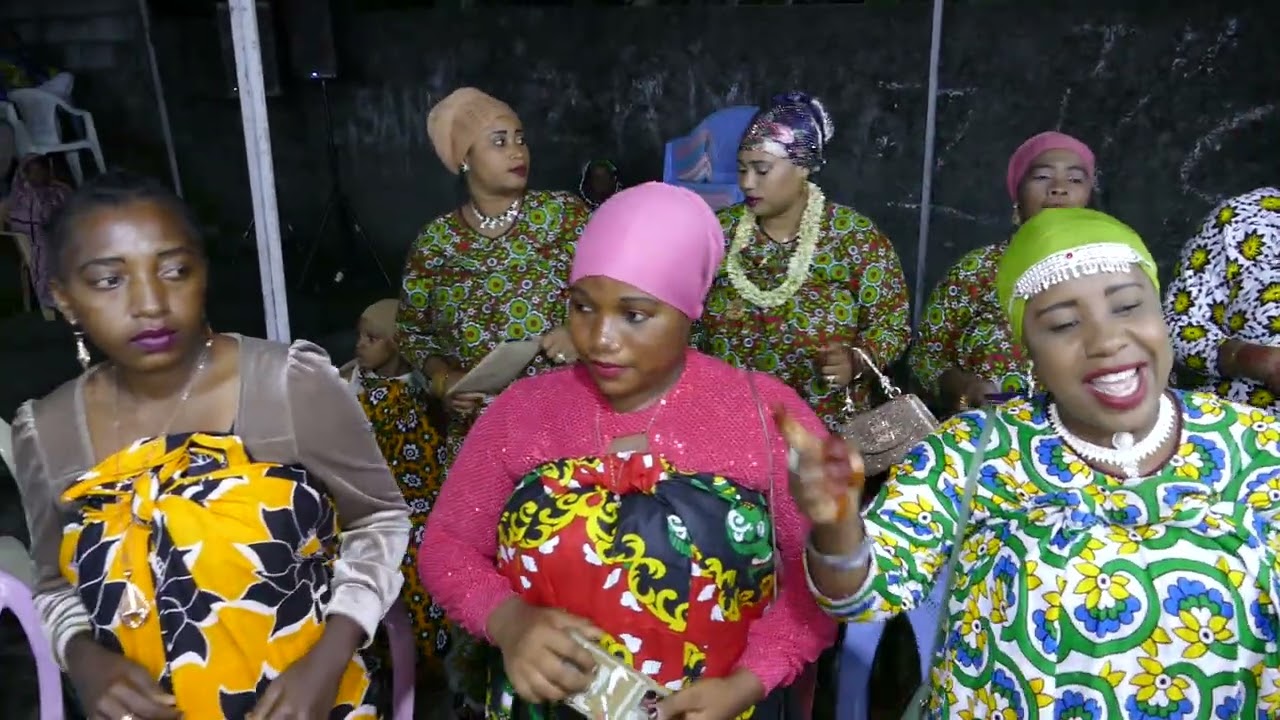 Tari - NATACHA et MOUDJITABA (Studio Alma 376-69-09)