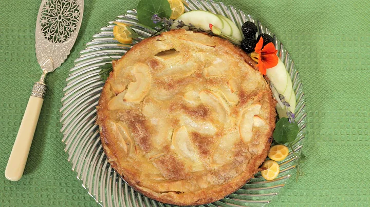 Cathy Thomas Makes a Parisian Apple Lady Cake