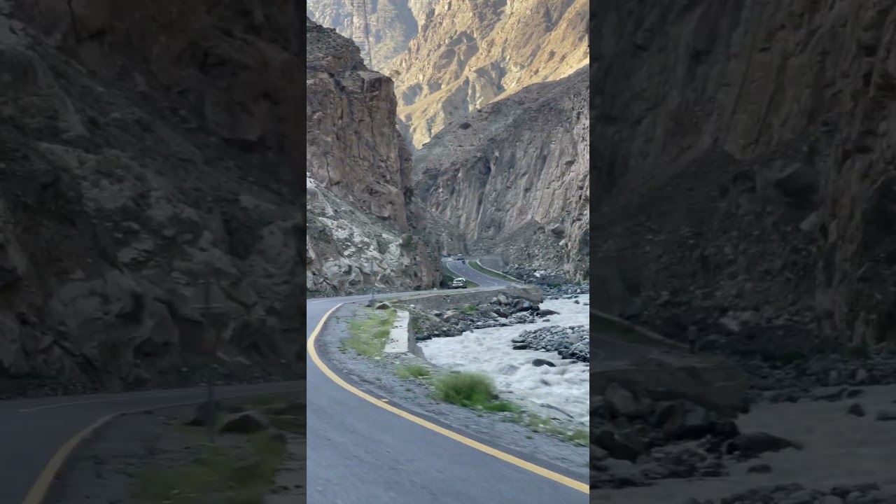 Karakuram Highway of Gilgitbaltistan📍 #zeeshan #mountains #pakistan #travel #nature #short #view