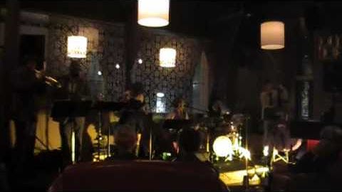 THE VINTAGE SUITS: Sweet Dreams