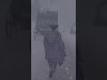Andando pelo bosque de neve em Assassins Creed Rogue Remastered