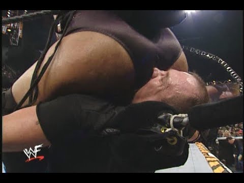 Female Wrestler Butt Rub