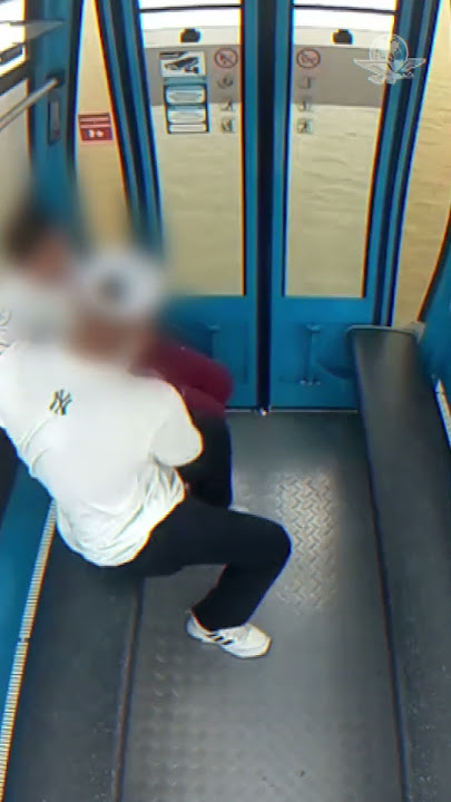 Mujer que mantuvo relaciones en cablebús, pide paren de atacarla #Short