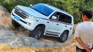 Land Cruiser Vx 4.0L V6 Vs Land Rover Discovery 2.0T Vs Volkswagen Tiguan 2.0T Pk Off-Road Driving