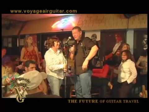 Chris Wallin Plays Voyage Air Guitar Don't Blink