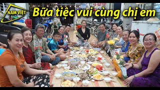 Món xôi cuộn mới lạ: Bữa tiệc đãi Dì - Mợ - Chị - Em nhà Nam Việt