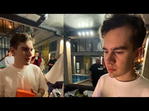ЗАПЛАКАЛ ОТ СЧАСТЬЯ