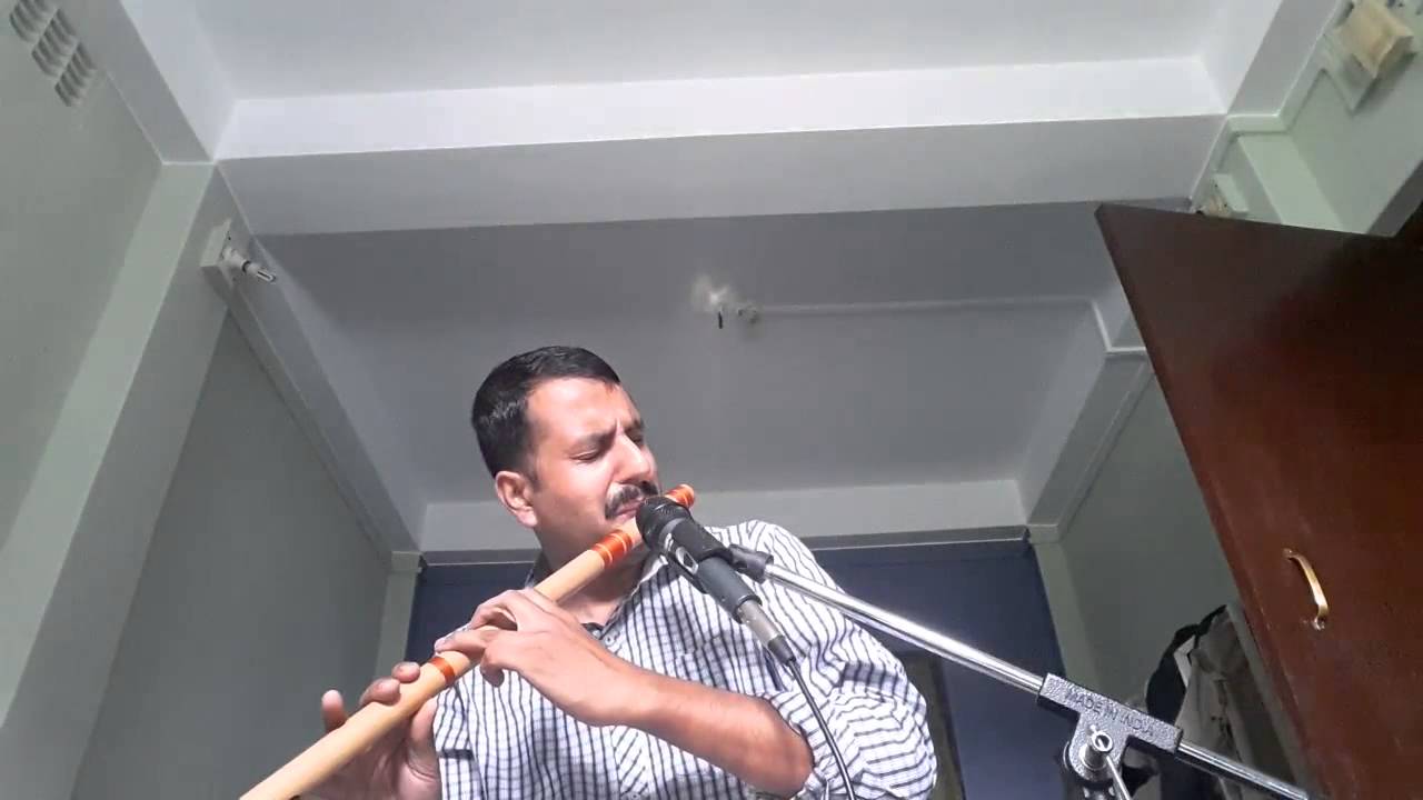 flute Ishaaron ishaaron main dil lene wale  from kashmir ki kali
