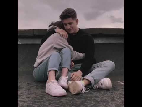 لا اريد شيء من العالم فقط احضني اتمنى ان تتكرر