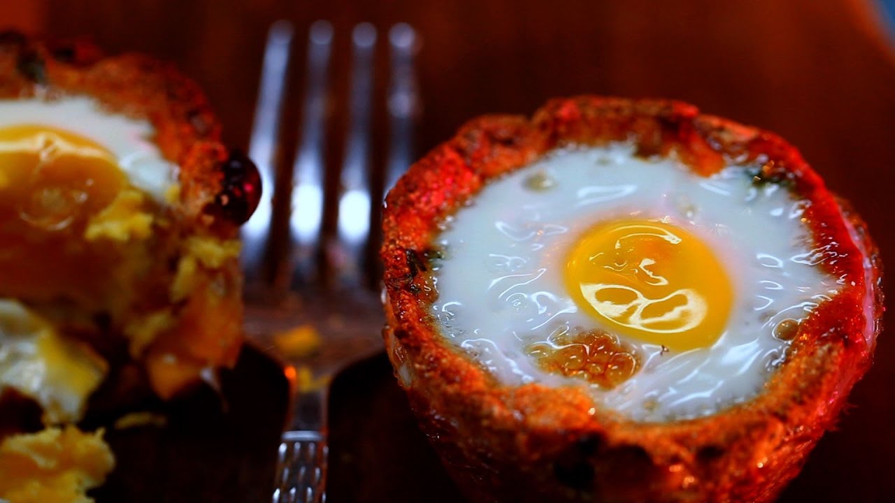 Baked eggs in mexican corn cup