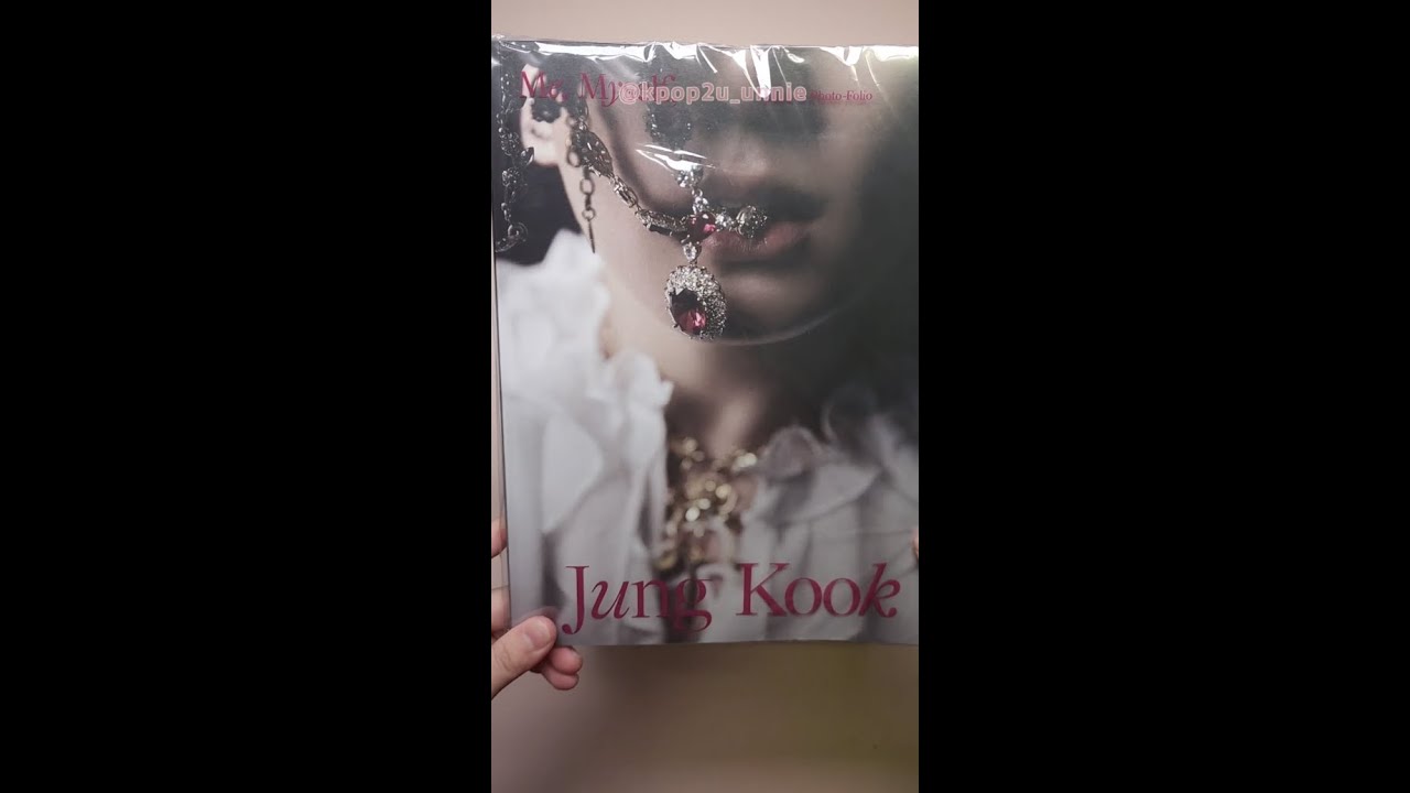 Packing for order 4896 (BTS Special 8 Photo-Folio Set)