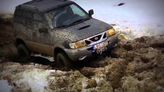 REVIEW NISSAN TERRANO 2 COCHE 4X4 OFF ROAD para VIAJES Y AVENTURAS. 🐐 