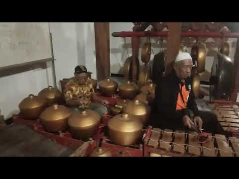 Pambuko Karawitan \