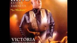 Video-Miniaturansicht von „King Kester Emeneya - Mabala ya Commision (Live au Zenith '01)“