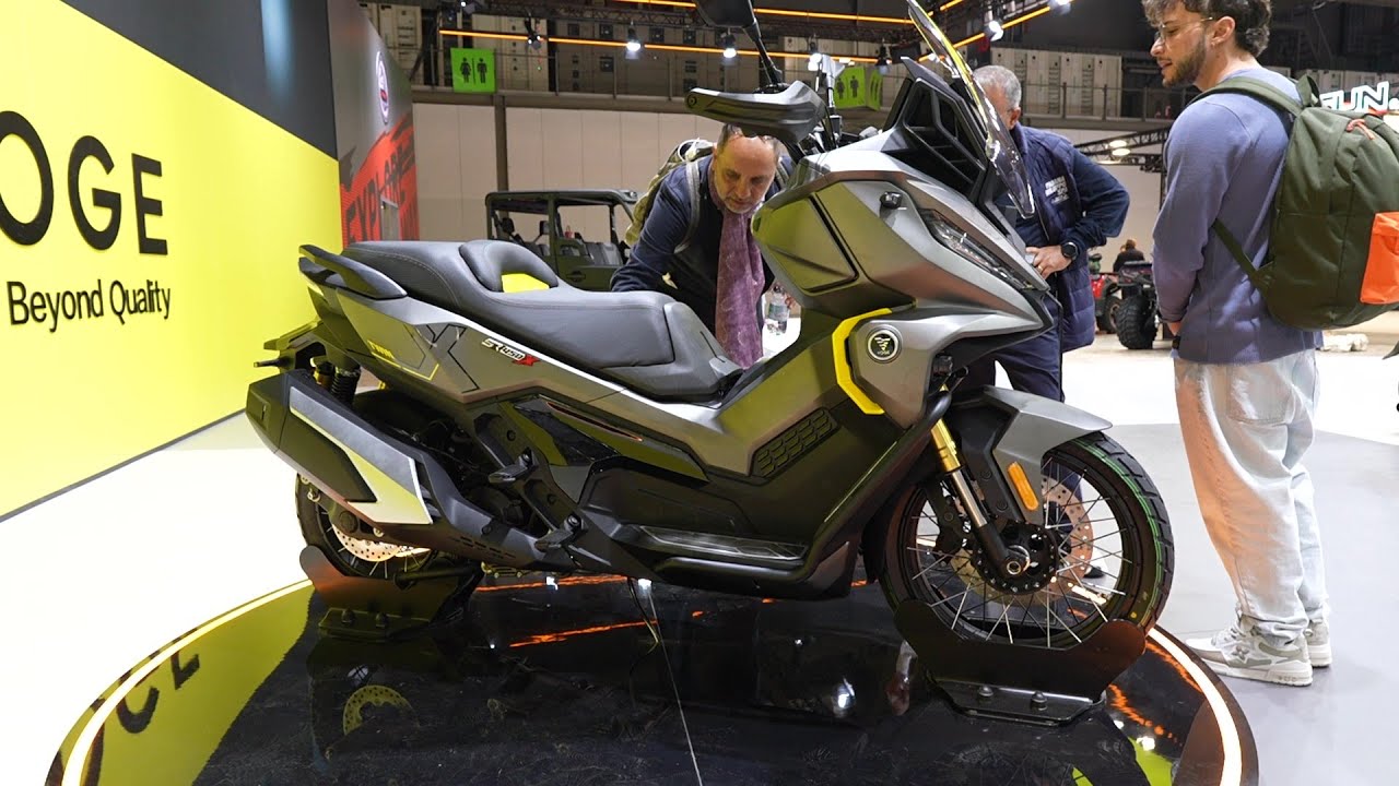 VOGE SR450 scooter 2026 at EICMA Italy