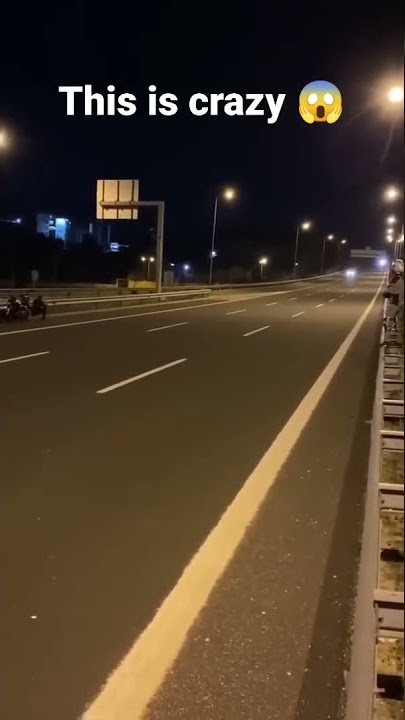 This is what  400 km/h  looks like