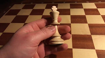Wie darf der König im Schach laufen?