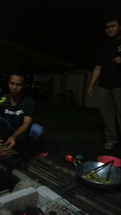 Malam tahun baru 2022, nyate bareng teman-teman.